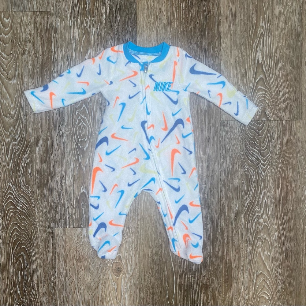 Baby Unisex Multicolored White Nike Microfleece Footed Full Zip Up Onsie Outfit!